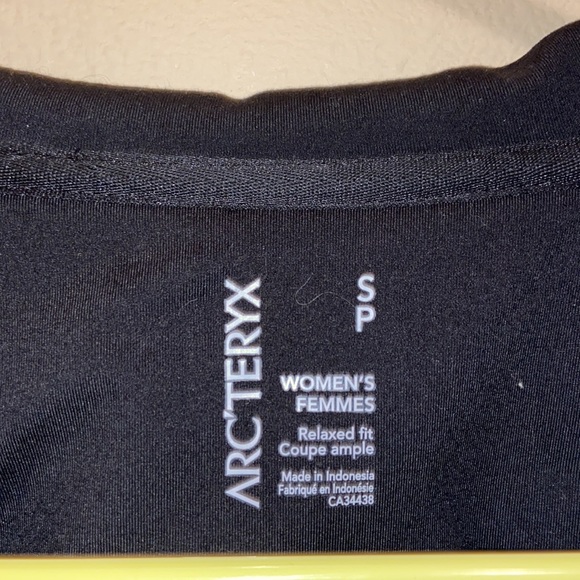 Arcteryx zip up - Picture 2 of 5